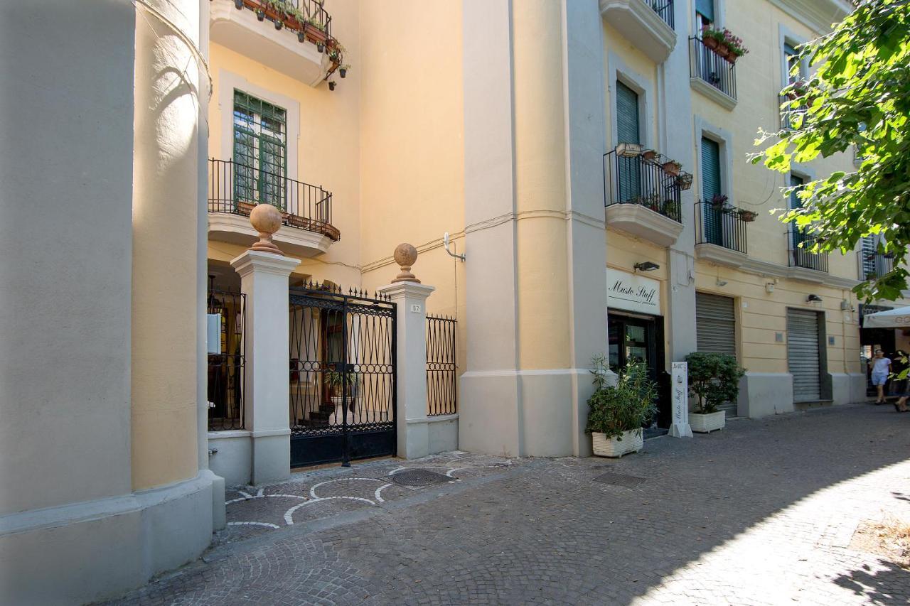 Cocomorghen Apartment Napoli Bagian luar foto